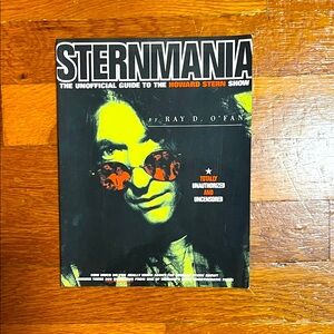Sternmania Guide Book. The unofficial guide to the Howard Stern show.